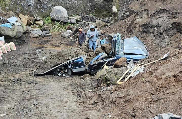 a8ff9598-8ba1-4c55-82ba-24d54547c7f1