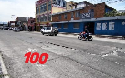 Vecinos: Hundimiento provoca accidentes todos los días