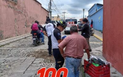 Motocicleta se incendia en la zona 1 de Quetzaltenango