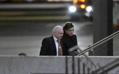 Assange aterriza en Australia tras cubrir los trámites judiciales con EEUU