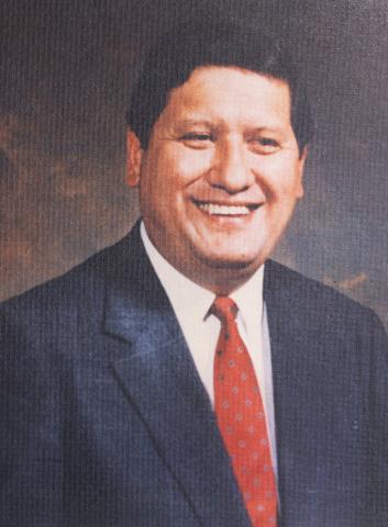 Retrato_oficial_de_Vicepresidente_Gustavo_Adolfo_Espina_Salguero.jpg