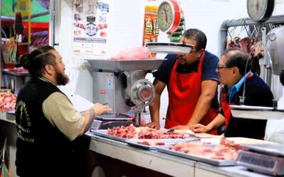 Inspeccionan carnicerías en mercado de Xela, ¿por qué?