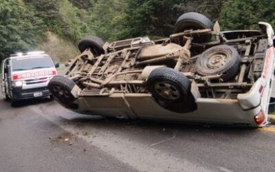 Vehículo vuelca en la ruta Interamericana