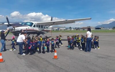 Habilitan visita de niños al Aeródromo de Quetzaltenango