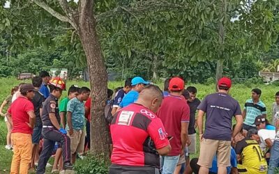 Árbitro muere cuando dirigía un partido de fútbol