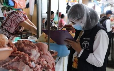 Autoridades verifican áreas de comedores, ventas de carne y abarrotes