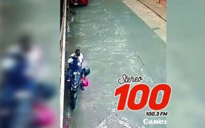 Queda grabado: Le roban motocicleta a plena luz del día