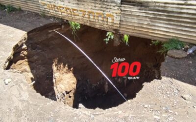 Alerta por hundimiento en área de comercios en San Juan Ostuncalco