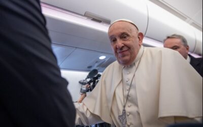 El Papa Francisco llega a Papúa Nueva Guinea entre informaciones sobre arrestos en Indonesia