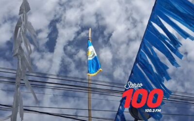 Una tradición de 40 años, adornando la calzada de la aldea Tierra Colorada Sector 2.