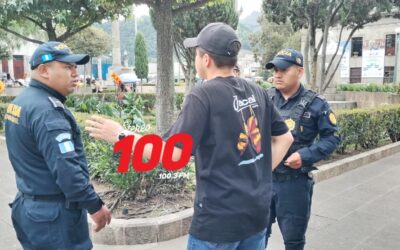 Reportan asaltos en el parque central de Xela
