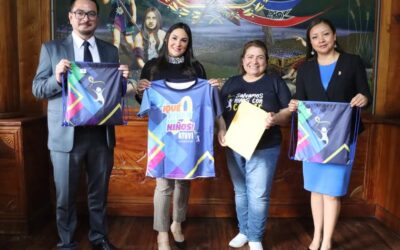 Concejo de Quetzaltenango entrega apoyo económico a Ayuvi