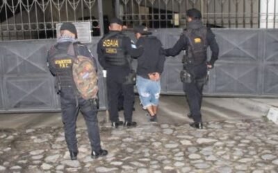 Detienen a hombre quien transportaba droga en una mochila