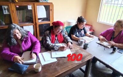 Se reúnen por denuncia de cobros no autorizados en escuela