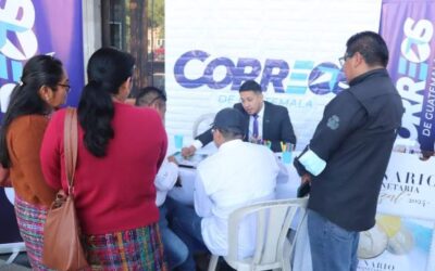 Lanzan sello postal conmemorativo por los 500 años de fundación de Quetzaltenango