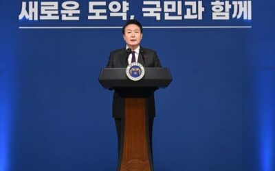 Surcoreano Yoon se enfrenta a un juicio político mientras importante conservador se vuelve contra él