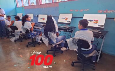 Implementan dos laboratorios tecnológicos en escuelas de Retalhuleu