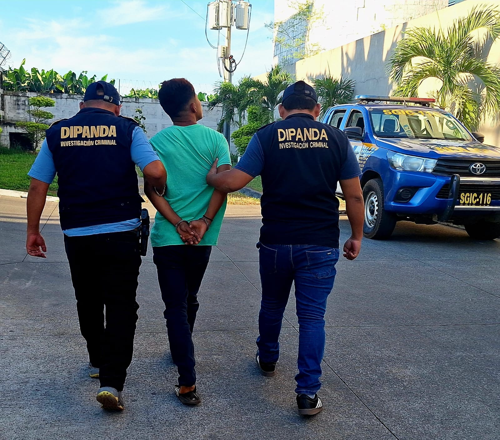 a70e990c-f47e-4d9d-8d02-443079011d26