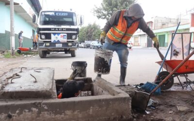 Sigue limpieza de tragantes en Quetzaltenango