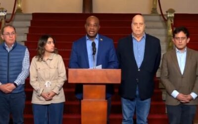 Colombia da marcha atrás y recibirá a inmigrantes, luego de amenaza de aranceles de EEUU