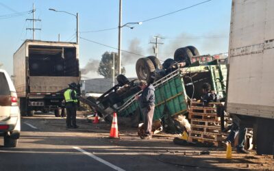 Camión vuelca en la ruta entre Salcajá y Quetzaltenango