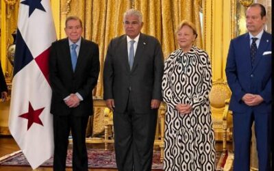 Edmundo González visita Panamá a dos días de la jura presidencial en Venezuela