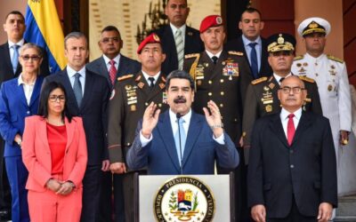 Un decreto para reformar la Constitución será su primera decisión tras ser investido, dice Maduro