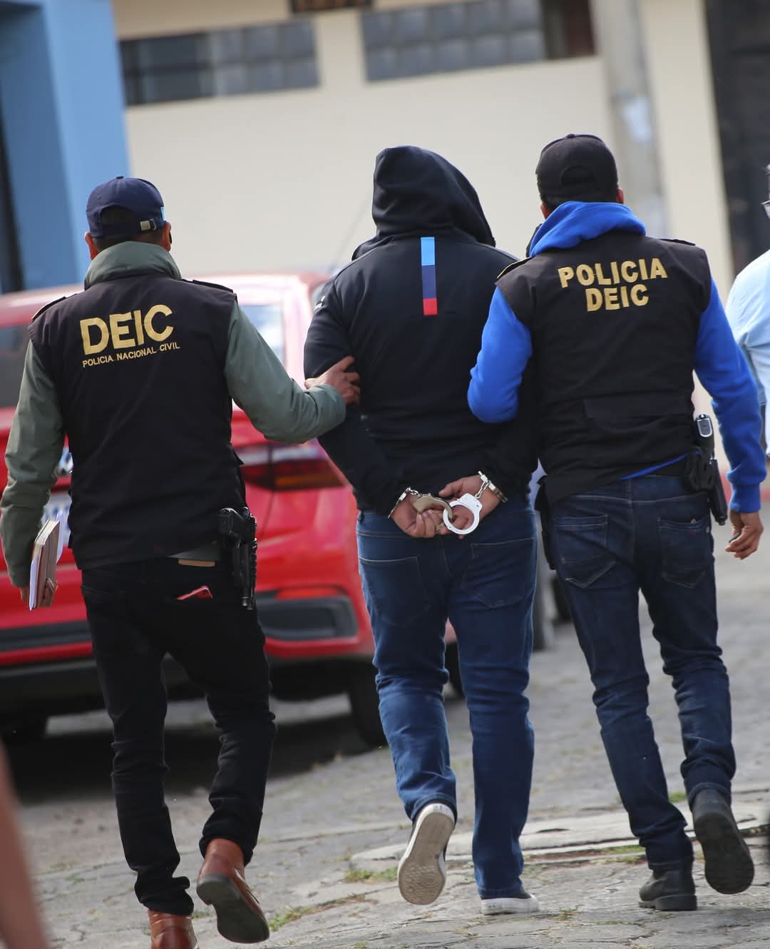 0894082a-73ec-45b2-8f78-4515f87529a7