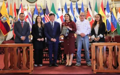 Presentan en Quetzaltenango el libro «Turismo en Guatemala, el diario de una aventura»