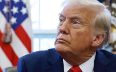 Trump firma nuevas órdenes que frenan fondos federales para ayudar a migrantes irregulares