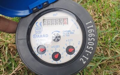 ¿Cuál es el avance en el cambio de medidores de agua?