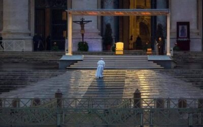 Se solucionó insuficiencia renal del Papa Francisco, pero aún no sale de peligro