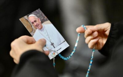 El papa Francisco parece estar superando un contratiempo en su recuperación de la neumonía