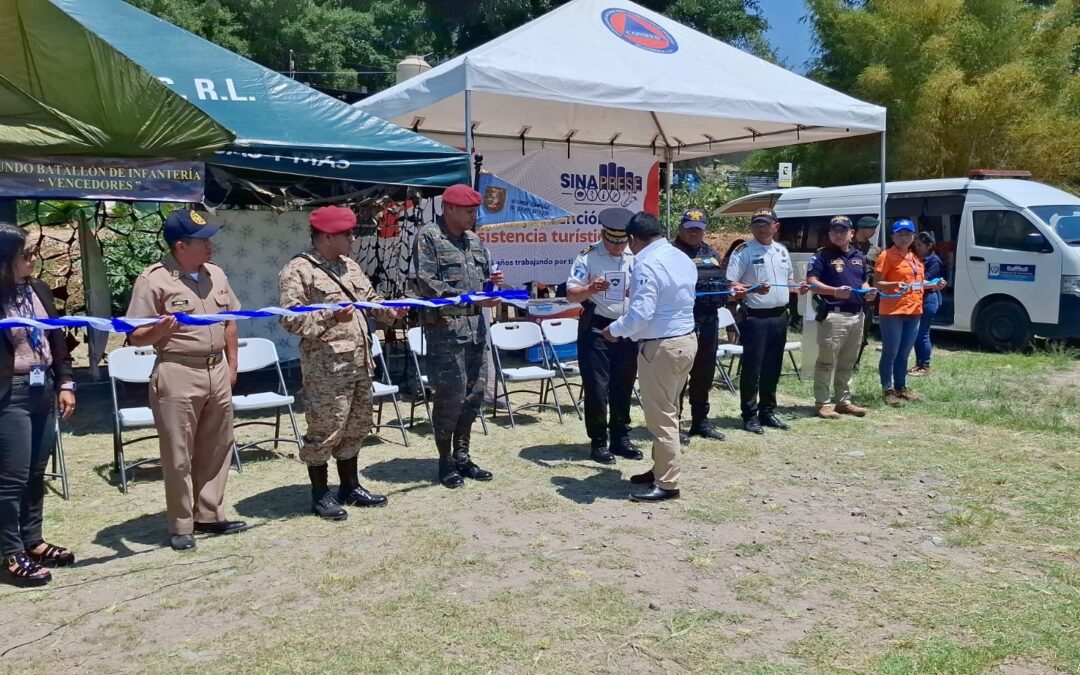 SINAPRESE fue inaugurado en la playa pública de Panajachel con la instalación de un campamento de asistencia y ayuda humanitaria.