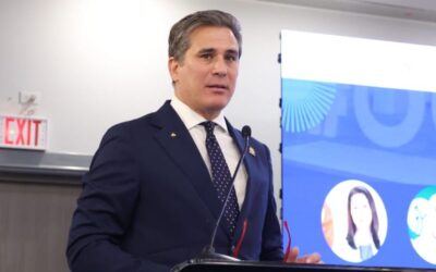 Ministro de Comercio Exterior de Costa Rica: «La receta en estos momentos es diversificar mercados»