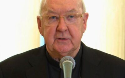 Kevin Farrell, amigo íntimo del Papa Francisco, asumirá el cargo de Papa interino