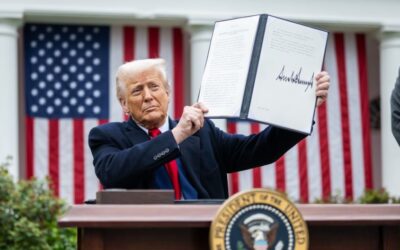 Trump cumple 100 días en la presidencia y según especialista «Estados Unidos pasó de aliado a adversario»