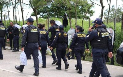 Rotan a policías por colaborar con cobro de “talacha” según denuncia de diputado