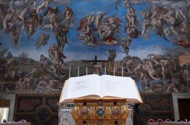 Ciudad del Vaticano: Los cardenales se preparan para el cónclave más internacional de la historia