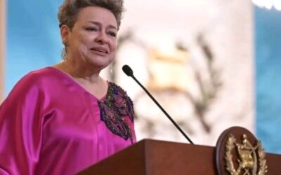 Gobierno de Guatemala desmiente que Primera Dama, Lucrecia Peinado, se encuentre refugiada en México