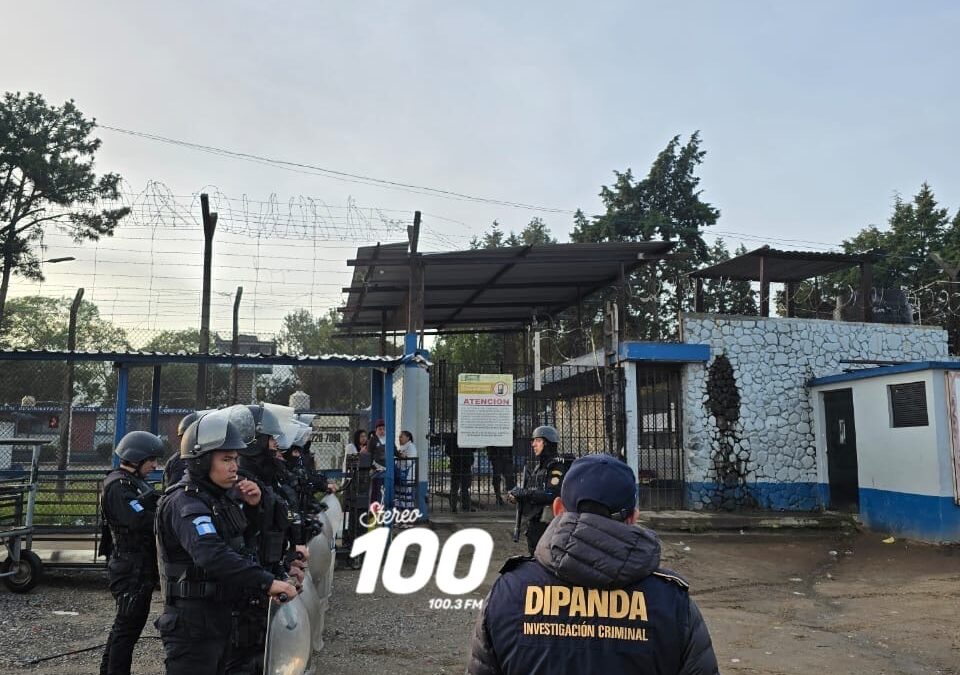 PNC realiza requisas en granja penal Cantel