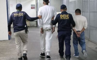 Arrestan a deportado por homicidio de dos personas