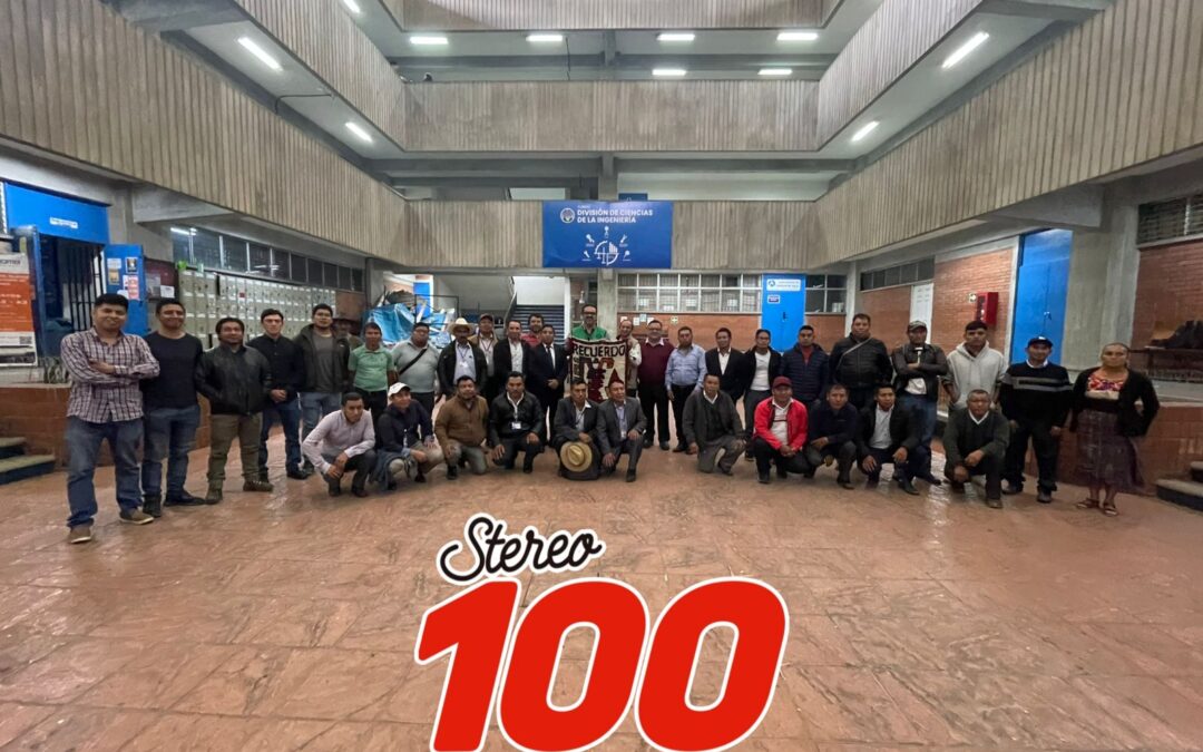 Universitarios del Cunoc entregan proyecto a comité de Momostenango