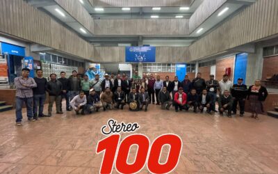 Universitarios del Cunoc entregan proyecto a comité de Momostenango