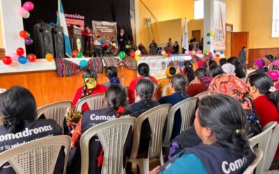 Entregan incentivos económicos a más de 700 comadronas en Totonicapán