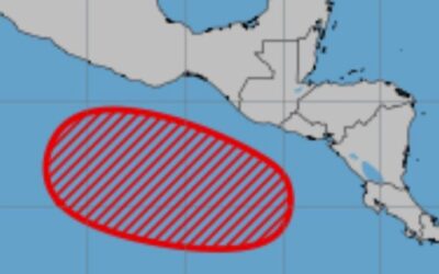 Nueva baja presión cerca de Guatemala, eleva al 70% la posibilidad de desarrollo ciclónico.