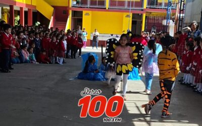 Alumnos de preprimaria presentan dos cuentos sobre la importancia de la obediencia