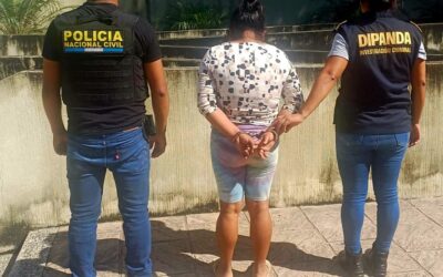 Resultados de allanamiento: capturan a mujer e incautan drogas y armas