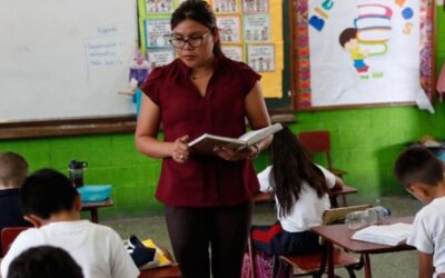 Más de 15 mil docentes aplican en el primer día de convocatoria de plazas permanentes del Mineduc