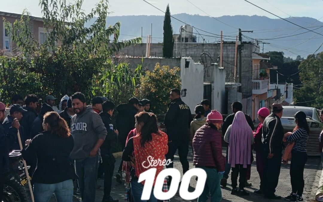 Vecinos piden liberar paso en callejón